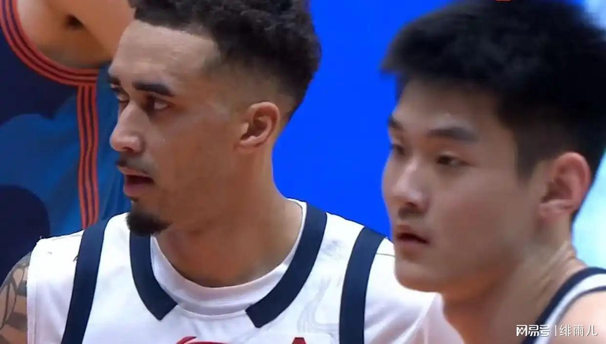 NBA直播-不给机会！广东锋线新星惨遭打压，这可是近10年内最强天赋侧翼！